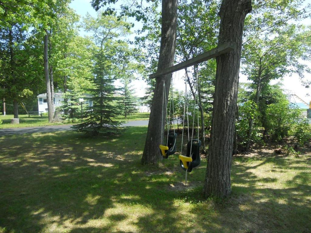 Stefan'S R&R Resort Lincoln Junction Bagian luar foto
