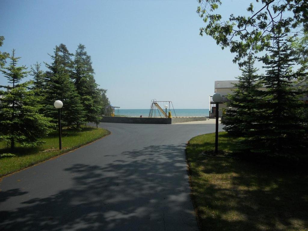 Stefan'S R&R Resort Lincoln Junction Bagian luar foto